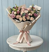 Букет цветов из:  Розы и Лизиантусы #REPLACE_PRED# Рассказово