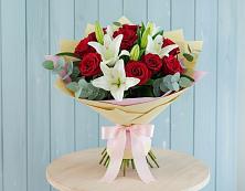 Букет цветов из:  Лилии и Розы в Рассказово