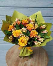 Букет цветов из:  Альстромерии и Розы в Рассказово