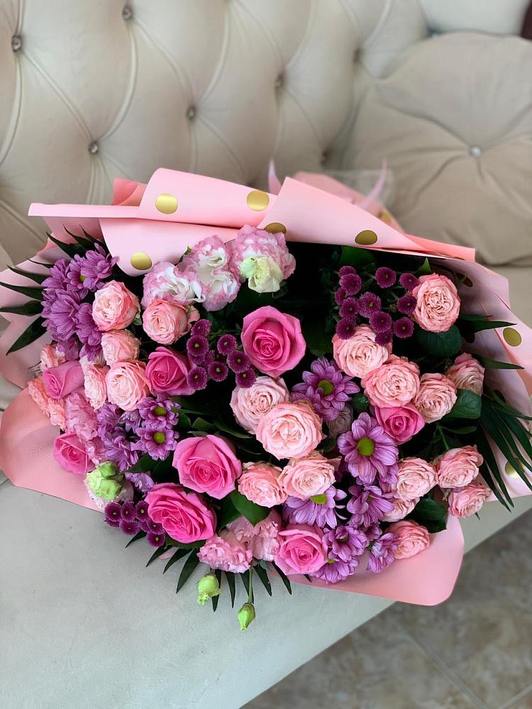 Букет цветов из: Хризантемы, Розы и Лизиантусы в Рассказово