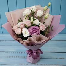 Букет цветов из:  Розы и Лизиантусы в Рассказово