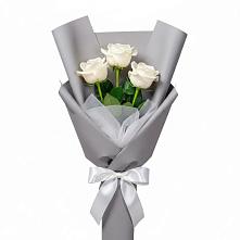 Букет 3 белые розы в Рассказово