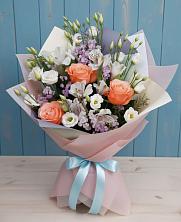 Букет цветов из:  Лизиантусы, Розы, Альстромерии и Гипсофила в Рассказово