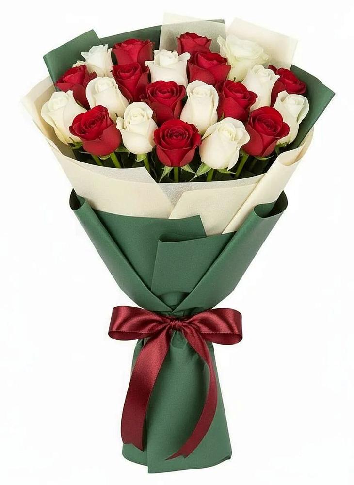 Букет Микс из красных и белых роз в Рассказово