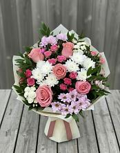 Букет цветов из:  Альстромерии, Гвоздики, Розы и Хризантемы в Рассказово