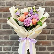 Букет цветов из:  Лизиантусы и Розы #REPLACE_PRED# Рассказово