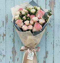 Букет цветов из:  Розы #REPLACE_PRED# Рассказово