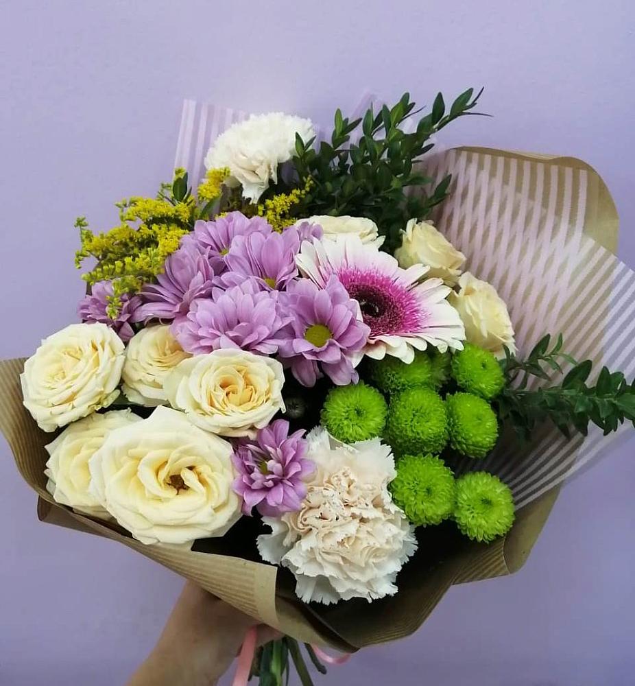 Букет цветов из: Хризантемы, Розы, Гвоздики и Герберы в Рассказово