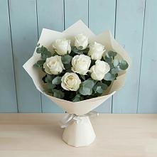 Букет Белые розы в Эвкалипте в Рассказово