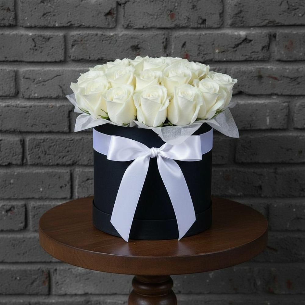 Цветочная композиция из Розы в шляпной коробке в Рассказово