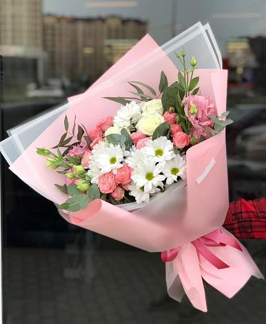 Букет цветов из: Розы, Лизиантусы и Хризантемы в Рассказово